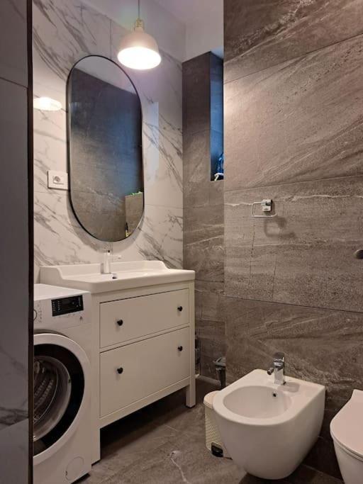 Classy Apartment With Parking In The City Center Βουκουρέστι Εξωτερικό φωτογραφία