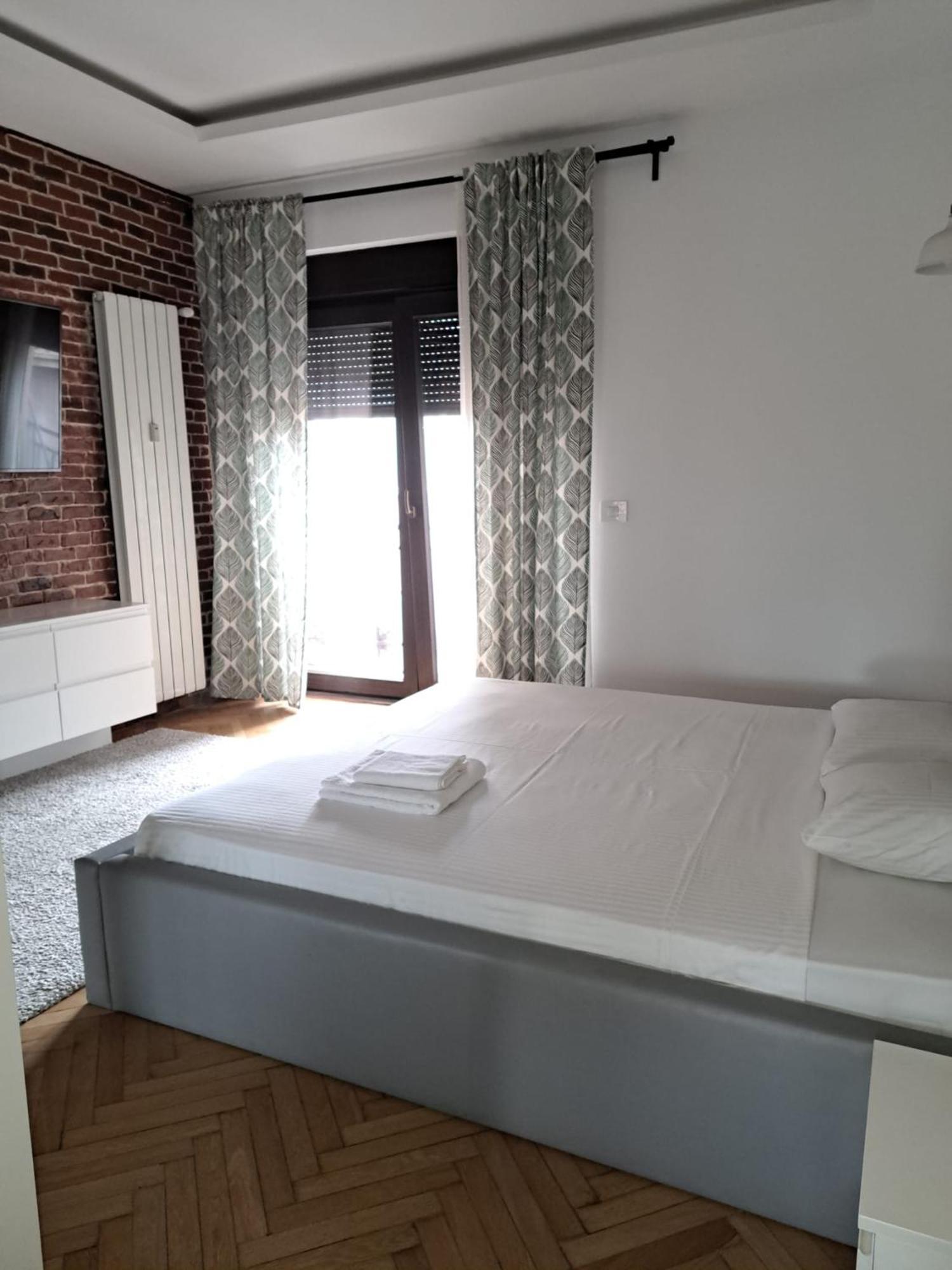 Classy Apartment With Parking In The City Center Βουκουρέστι Εξωτερικό φωτογραφία