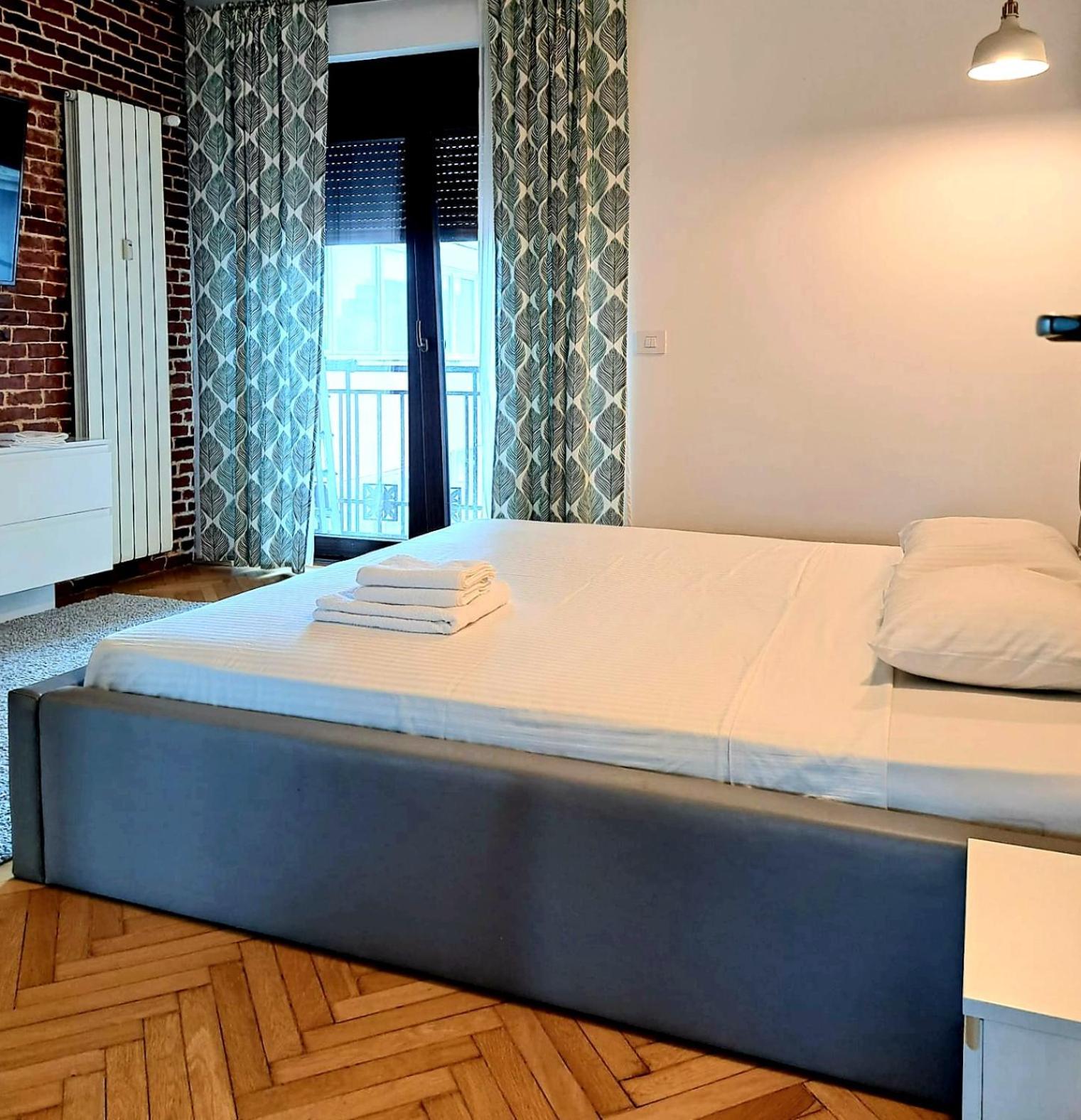 Classy Apartment With Parking In The City Center Βουκουρέστι Εξωτερικό φωτογραφία